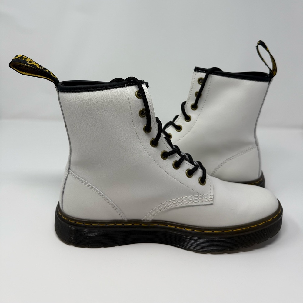 Dr. Martens White Leather Combat Boots Classic Doc Martens EUC Unisex - Picture 3 of 14